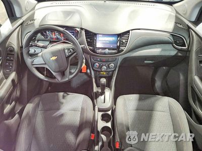 Zdjęcie 8 z 13 samochodu: 2020 CHEVROLET TRAX LS VIN:3GNCJKSB7LL194626 - miniatura