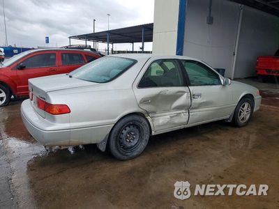 Trzecie zdjęcie samochodu z tyłu: 2000 TOYOTA CAMRY LE VIN:4T1BG22K8YU635546 - miniatura