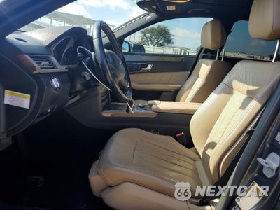 Zdjęcie 7 z 12 samochodu: 2010 MERCEDES-BENZ E 550 4MATIC VIN:WDDHF9AB1AA106707 - miniatura