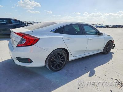 Trzecie zdjęcie samochodu z tyłu: 2020 HONDA CIVIC SPORT VIN:19XFC2F83LE004114 - miniatura