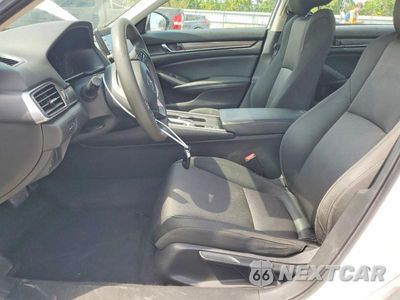 Zdjęcie 7 z 13 samochodu: 2019 HONDA ACCORD LX VIN:1HGCV1F17KA071862 - miniatura