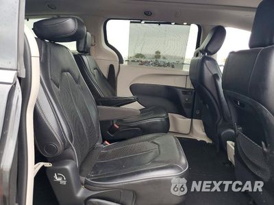 Zdjęcie 11 z 13 samochodu: 2018 CHRYSLER PACIFICA LIMITED VIN:2C4RC1GG2JR273780 - miniatura