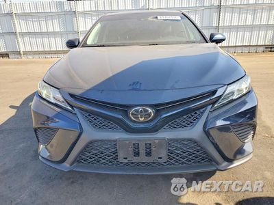 Piąte zdjęcie samochodu w środku: 2019 TOYOTA CAMRY SE VIN:4T1B11HK4KU739946 - miniatura