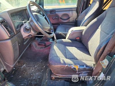 Zdjęcie 7 z 12 samochodu: 2001 JEEP WRANGLER / TJ SPORT VIN:1J4FA49S61P338539 - miniatura