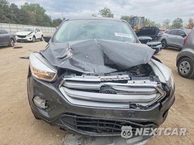 Piąte zdjęcie samochodu w środku: 2017 FORD ESCAPE SE VIN:1FMCU0GD9HUA99654 - miniatura