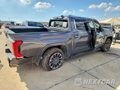 Trzecie zdjęcie samochodu z tyłu: 2026 TOYOTA TUNDRA CREWMAX LIMITED VIN:5TFJA5DB5TX382970 - miniatura