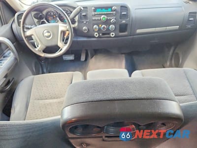 Zdjęcie 8 z 12 samochodu: 2007 CHEVROLET SILVERADO K1500 CREW CAB VIN:2GCEK13C771698973 - miniatura