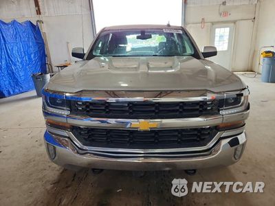 Piąte zdjęcie samochodu w środku: 2017 CHEVROLET SILVERADO K1500 LT VIN:3GCUKREC8HG213708 - miniatura