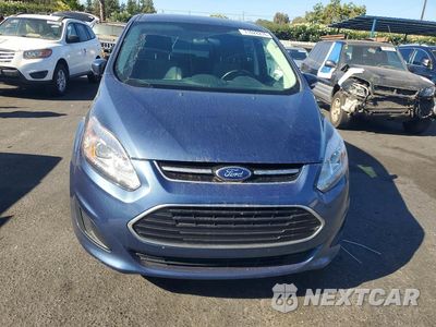 Piąte zdjęcie samochodu w środku: 2018 FORD C-MAX SE VIN:1FADP5AUXJL100592 - miniatura