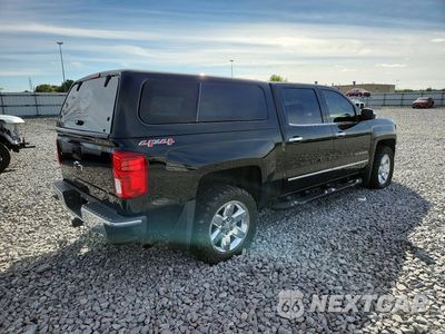 Trzecie zdjęcie samochodu z tyłu: 2017 CHEVROLET SILVERADO K1500 LTZ VIN:3GCUKSEJ4HG390861 - miniatura