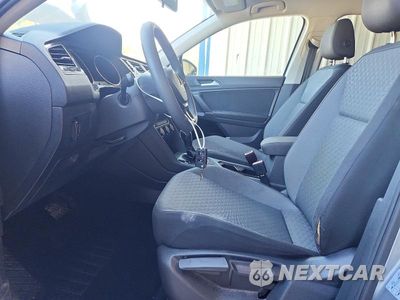Zdjęcie 7 z 13 samochodu: 2020 VOLKSWAGEN TIGUAN S VIN:3VV1B7AX5LM165421 - miniatura