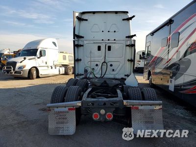 Zdjęcie 6 z 14 samochodu: 2016 FREIGHTLINER CASCADIA 125 SEMI TRUCK VIN:1FVXGF004GLGX5699 - miniatura