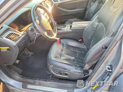 Zdjęcie 7 z 12 samochodu: 2015 HYUNDAI GENESIS 3.8L VIN:KMHGN4JE1FU062442 - miniatura