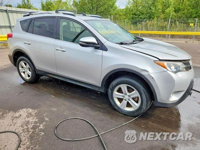 Czwarte zdjęcie samochodu z boku: 2014 TOYOTA RAV4 XLE VIN:JTMRFREV4EJ012409 - miniatura
