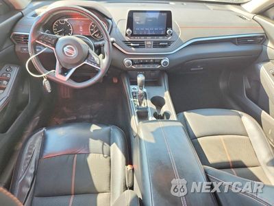 Zdjęcie 8 z 12 samochodu: 2020 NISSAN ALTIMA SR VIN:1N4BL4CV9LC275518 - miniatura