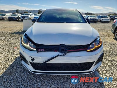 Piąte zdjęcie samochodu w środku: 2018 VOLKSWAGEN GTI S/SE VIN:3VW447AU1JM276201 - miniatura