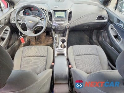 Zdjęcie 8 z 12 samochodu: 2016 CHEVROLET CRUZE LT VIN:1G1BE5SM5G7260184 - miniatura