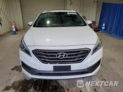 Piąte zdjęcie samochodu w środku: 2017 HYUNDAI SONATA SPORT VIN:5NPE34AF6HH552740 - miniatura