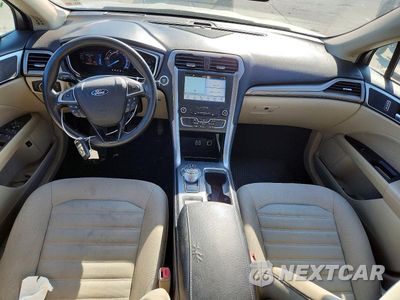 Zdjęcie 8 z 12 samochodu: 2019 FORD FUSION SE VIN:3FA6P0LU8KR207748 - miniatura