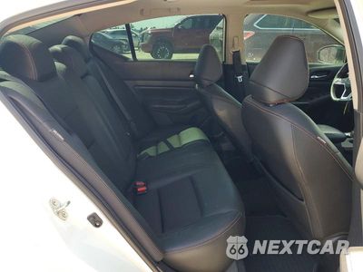 Zdjęcie 10 z 12 samochodu: 2019 NISSAN ALTIMA SR VIN:1N4BL4CV0KC138188 - miniatura