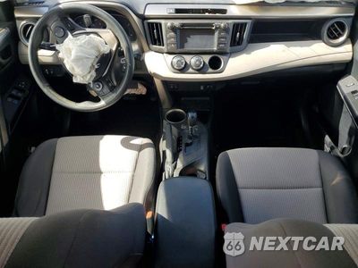 Zdjęcie 8 z 13 samochodu: 2015 TOYOTA RAV4 LE VIN:JTMZFREV0FJ028334 - miniatura