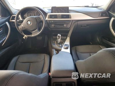 Zdjęcie 8 z 12 samochodu: 2014 BMW 320 I VIN:WBA3B1G5XENS81195 - miniatura