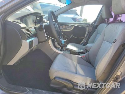 Zdjęcie 7 z 13 samochodu: 2017 HONDA ACCORD LX VIN:1HGCR2F33HA163264 - miniatura