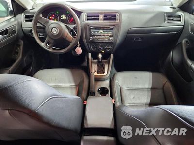 Zdjęcie 8 z 12 samochodu: 2014 VOLKSWAGEN JETTA VIN:3VWD17AJ9EM243984 - miniatura