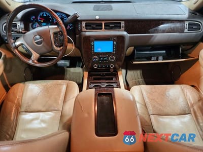 Zdjęcie 8 z 12 samochodu: 2009 GMC YUKON XL DENALI VIN:1GKFK06249J119940 - miniatura