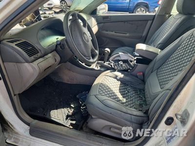 Zdjęcie 7 z 12 samochodu: 2002 TOYOTA CAMRY LE VIN:4T1BE32K42U098967 - miniatura