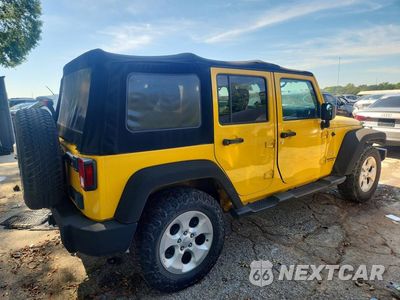 Trzecie zdjęcie samochodu z tyłu: 2025 JEEP WRANGLER UNLIMITED SAHARA VIN:1C4HJWEG4FL559048 - miniatura
