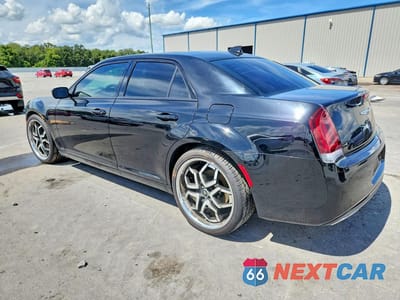 Drugie zdjęcie samochodu z przodu: 2019 CHRYSLER 300 S VIN:2C3CCABG6KH548432 - miniatura