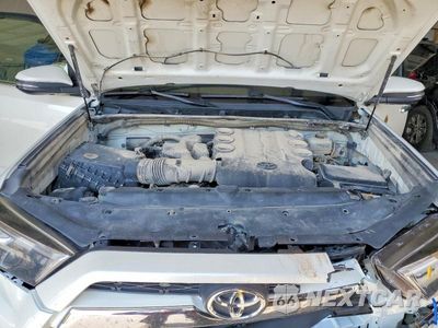 Zdjęcie 12 z 13 samochodu: 2014 TOYOTA 4RUNNER LIMITED VIN:JTEBU5JR2E5163830 - miniatura