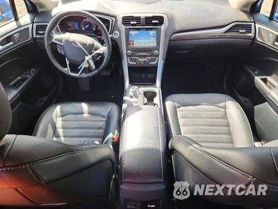 Zdjęcie 8 z 12 samochodu: 2017 FORD FUSION SE VIN:3FA6P0T96HR145643 - miniatura