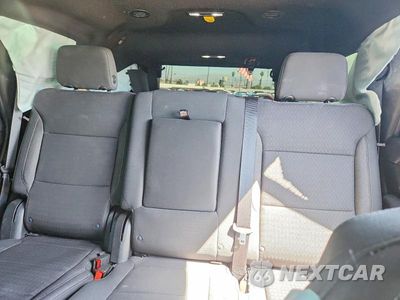 Zdjęcie 10 z 13 samochodu: 2023 CHEVROLET TAHOE C1500 LS VIN:1GNSCMKD6PR405557 - miniatura