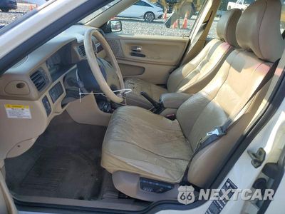 Zdjęcie 7 z 12 samochodu: 2000 VOLVO S70 BASE VIN:YV1LS61J2Y2625897 - miniatura