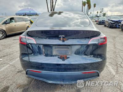 Zdjęcie 6 z 13 samochodu: 2023 TESLA MODEL Y VIN:7SAYGDEE4PA118154 - miniatura