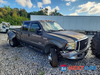 Czwarte zdjęcie samochodu z boku: 2006 FORD F350 SUPER DUTY VIN:1FTWW33P26EB85893 - miniatura