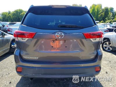 Zdjęcie 6 z 13 samochodu: 2018 TOYOTA HIGHLANDER LE VIN:5TDBZRFH2JS903314 - miniatura