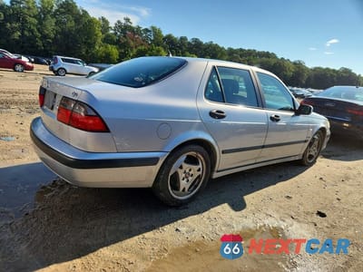 Trzecie zdjęcie samochodu z tyłu: 2001 SAAB 9-5 AERO VIN:YS3EH48G013024959 - miniatura