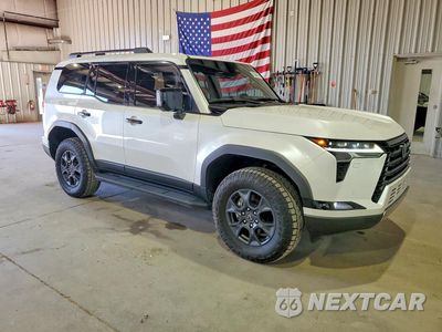 Czwarte zdjęcie samochodu z boku: 2024 LEXUS GX 550 OVERTRAIL+ VIN:JTJTBCDX3R5004430 - miniatura