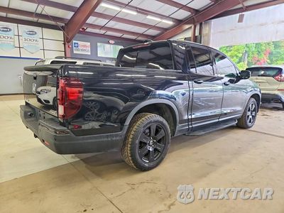 Trzecie zdjęcie samochodu z tyłu: 2019 HONDA RIDGELINE BLACK EDITION VIN:5FPYK3F85KB009946 - miniatura