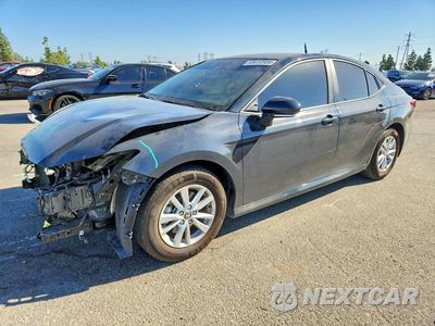 2026 TOYOTA CAMRY LE 4T1DAACK6TU221905 - główne zdjęcie licytacji z USA - miniatura