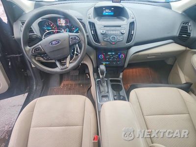 Zdjęcie 8 z 12 samochodu: 2018 FORD ESCAPE SE VIN:1FMCU0GD4JUC87472 - miniatura