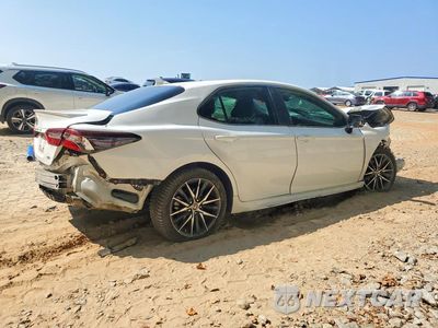 Trzecie zdjęcie samochodu z tyłu: 2021 TOYOTA CAMRY SE VIN:4T1G11AKXMU551077 - miniatura