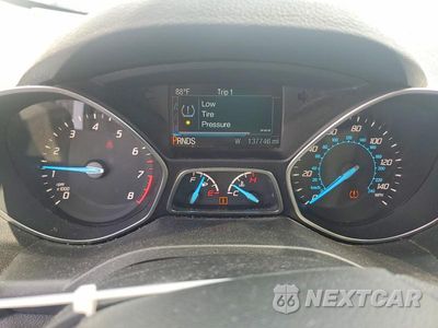 Zdjęcie 9 z 13 samochodu: 2015 FORD ESCAPE SE VIN:1FMCU9GX8FUB61623 - miniatura