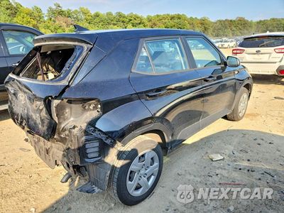 Trzecie zdjęcie samochodu z tyłu: 2020 HYUNDAI VENUE SE VIN:KMHRB8A32LU045717 - miniatura
