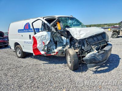Czwarte zdjęcie samochodu z boku: 2020 CHEVROLET EXPRESS G2500 DELIVERY VAN VIN:1GCWGAFG9L1188399 - miniatura