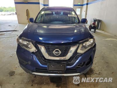 Piąte zdjęcie samochodu w środku: 2017 NISSAN ROGUE S VIN:KNMAT2MTXHP500326 - miniatura