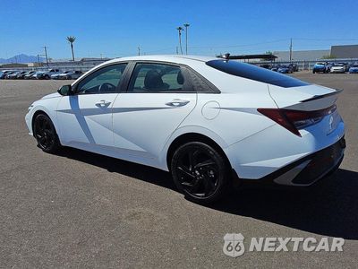 Drugie zdjęcie samochodu z przodu: 2026 HYUNDAI ELANTRA SEL SPORT VIN:KMHLM4DG9TU147720 - miniatura